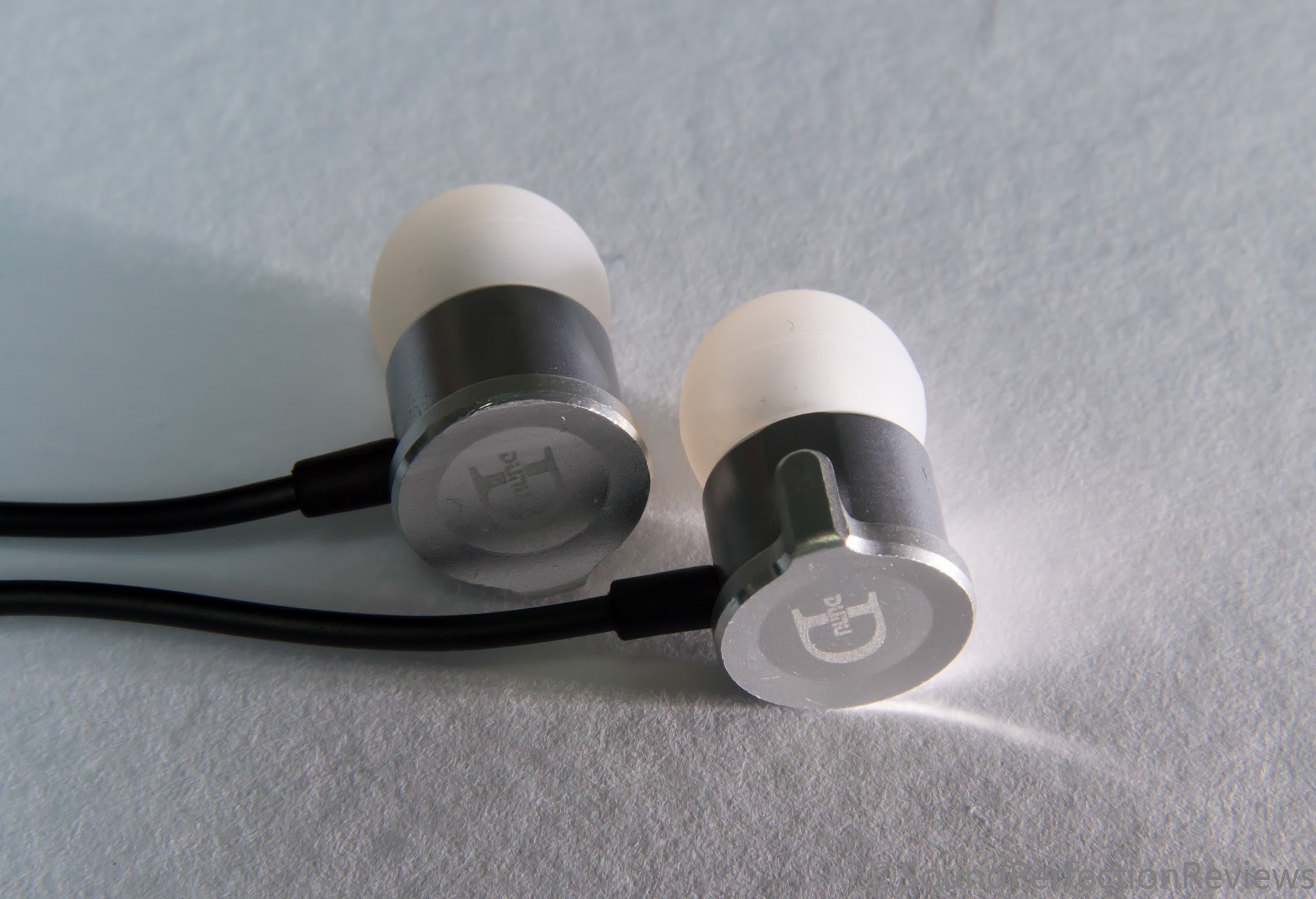 Review: Dunu DN-2000j (Clear, Transparent and Technically Brilliant Hybrid IEM’s)