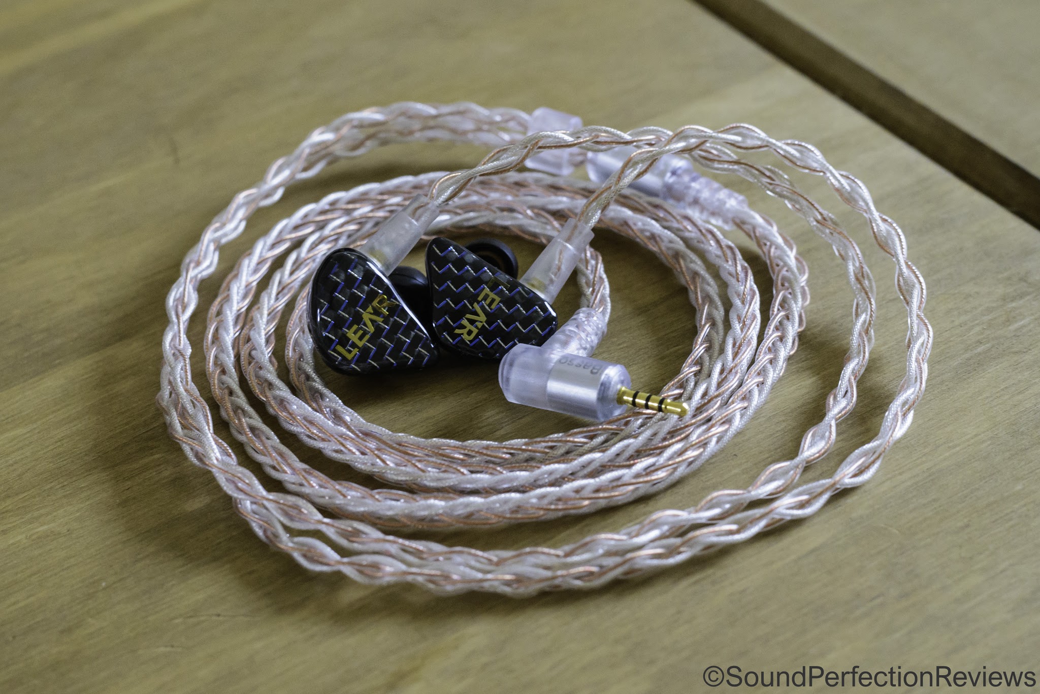 Review: iBasso CB13 (OCC Silver + Copper MMCX IEM Cable)