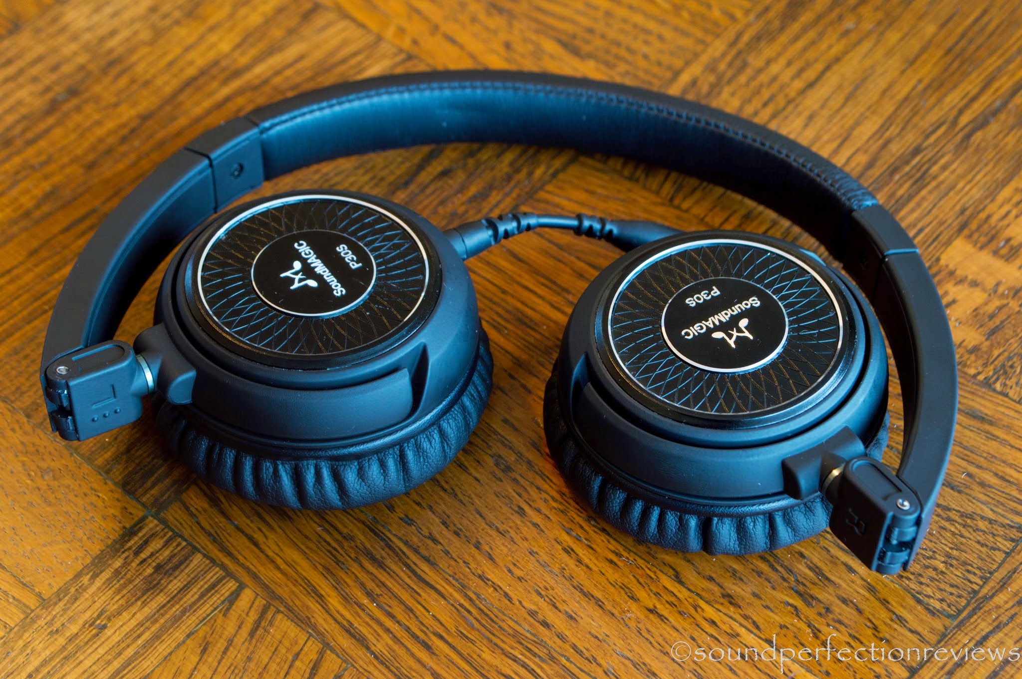 Review: SoundMAGIC P30s (Best under £100 on-ear headphones)